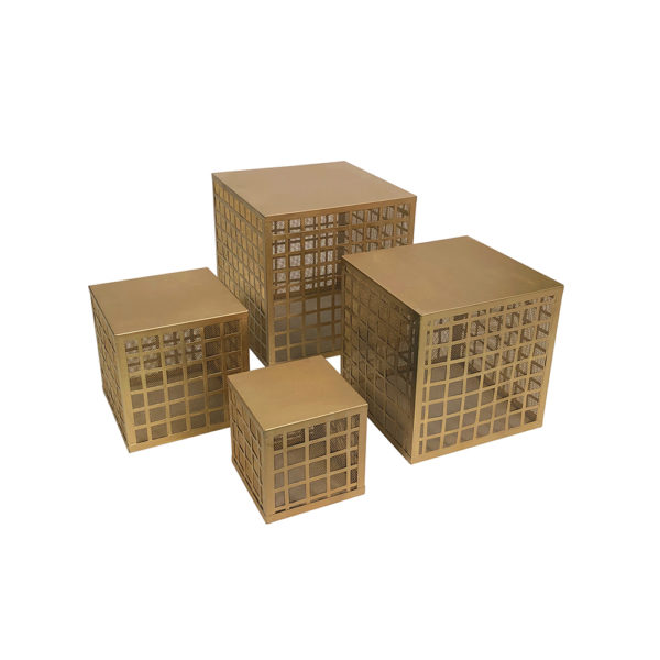 0140010.0 - Metal Mesh Grid Square Risers - S/4